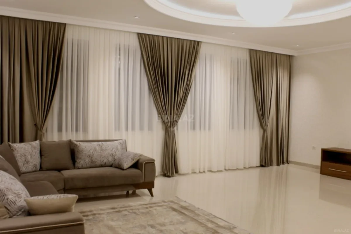 Kirayə verilir 8 otaqlı həyət evi 440 m²