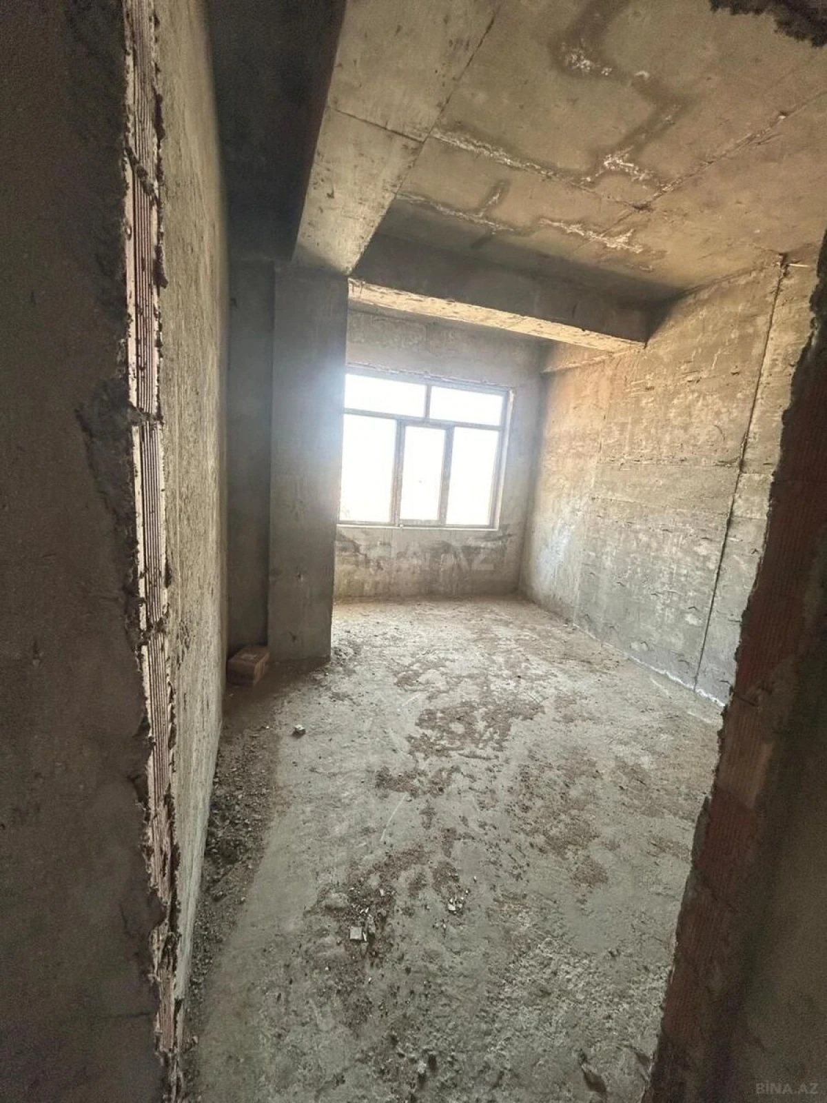 Satılır 3 otaqlı mənzil 130 m²