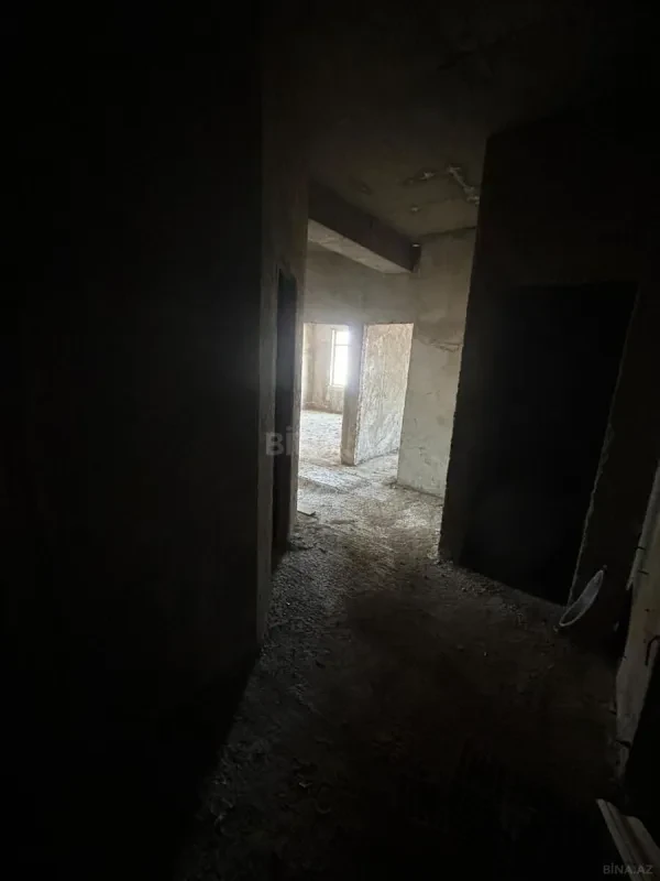 Satılır 3 otaqlı mənzil 130 m²