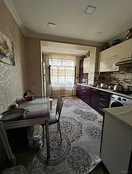 Satılır 4 otaqlı mənzil 120 m²