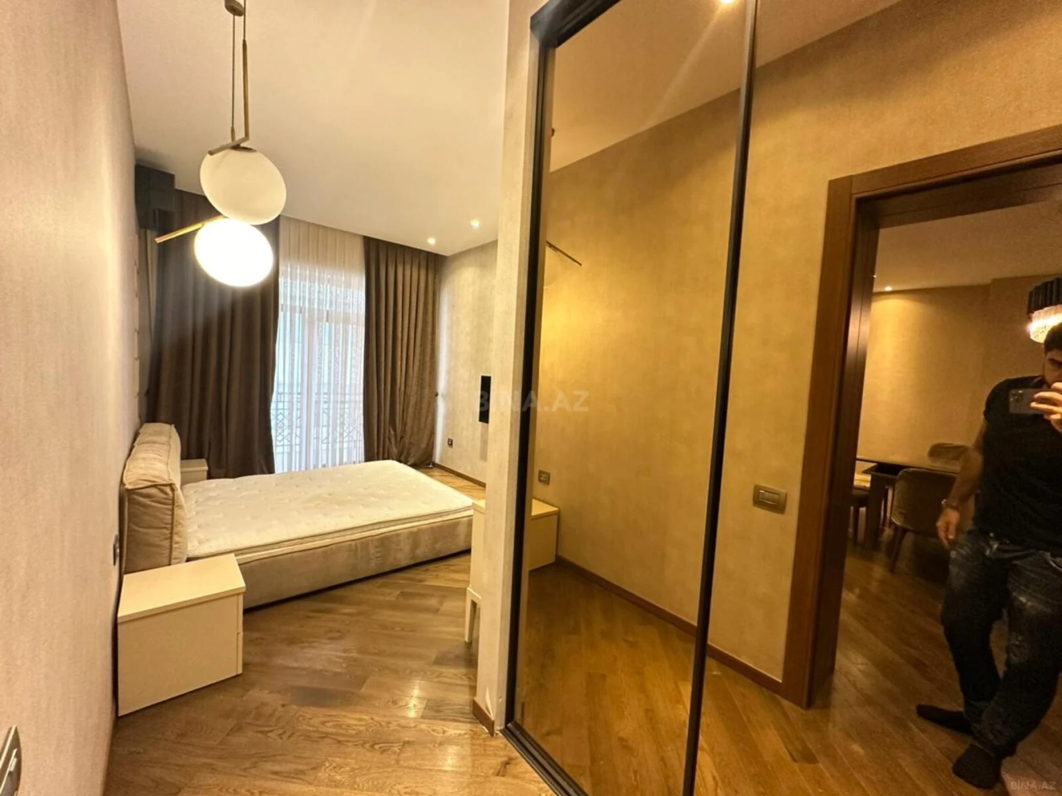 Kirayə verilir 4 otaqlı mənzil 190 m²