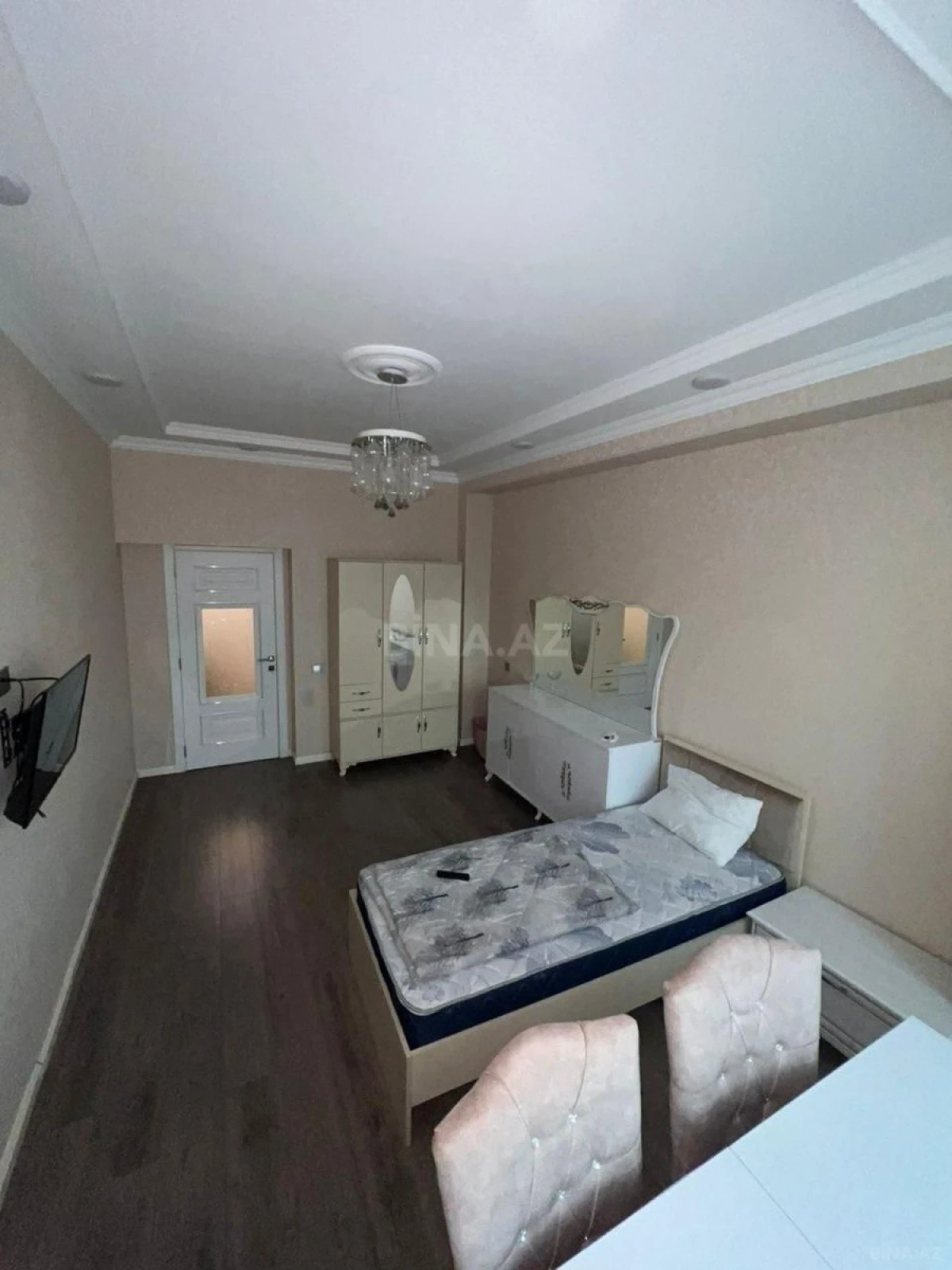 Satılır 3 otaqlı mənzil 95 m²