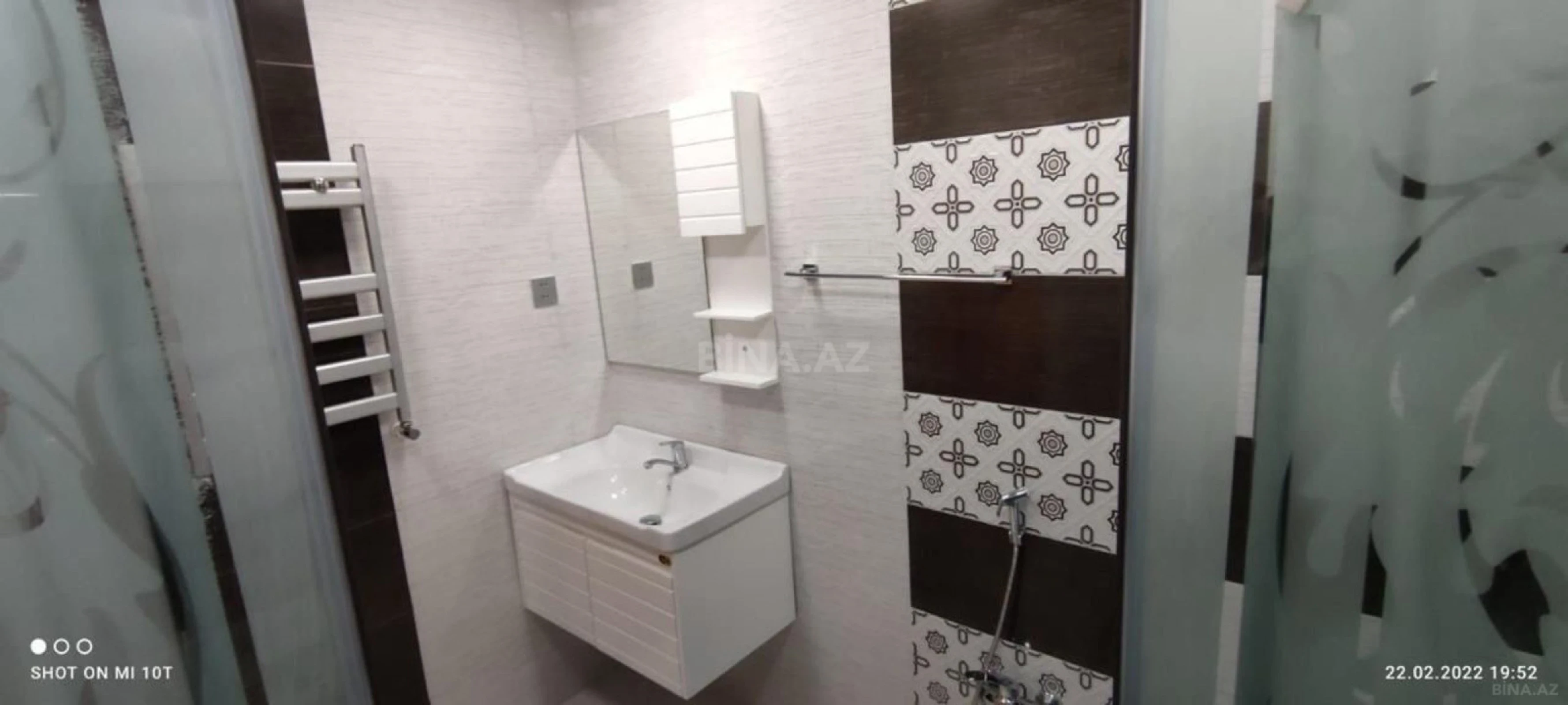 Satılır 3 otaqlı mənzil 95 m²