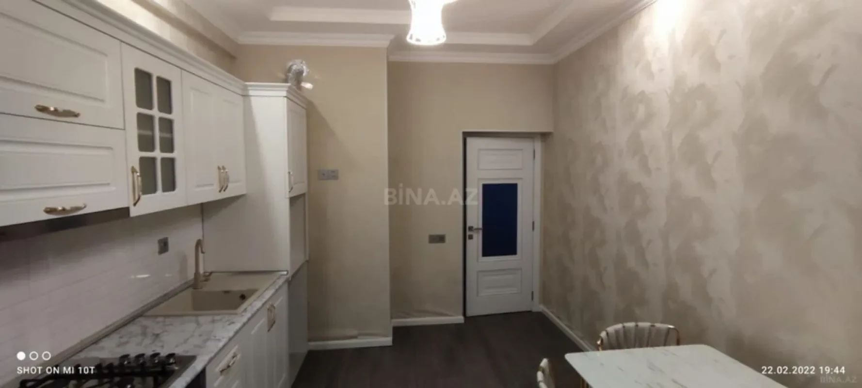 Satılır 3 otaqlı mənzil 95 m²