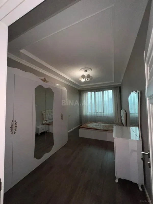 Satılır 3 otaqlı mənzil 95 m²