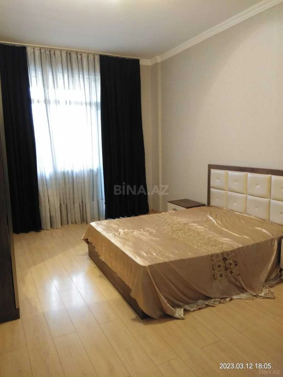 Kirayə verilir 4 otaqlı mənzil 150 m²