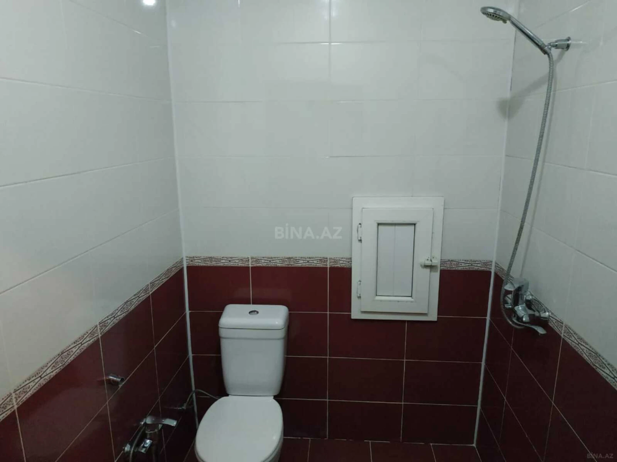 Kirayə verilir 4 otaqlı mənzil 150 m²