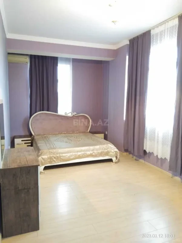 Kirayə verilir 4 otaqlı mənzil 150 m²