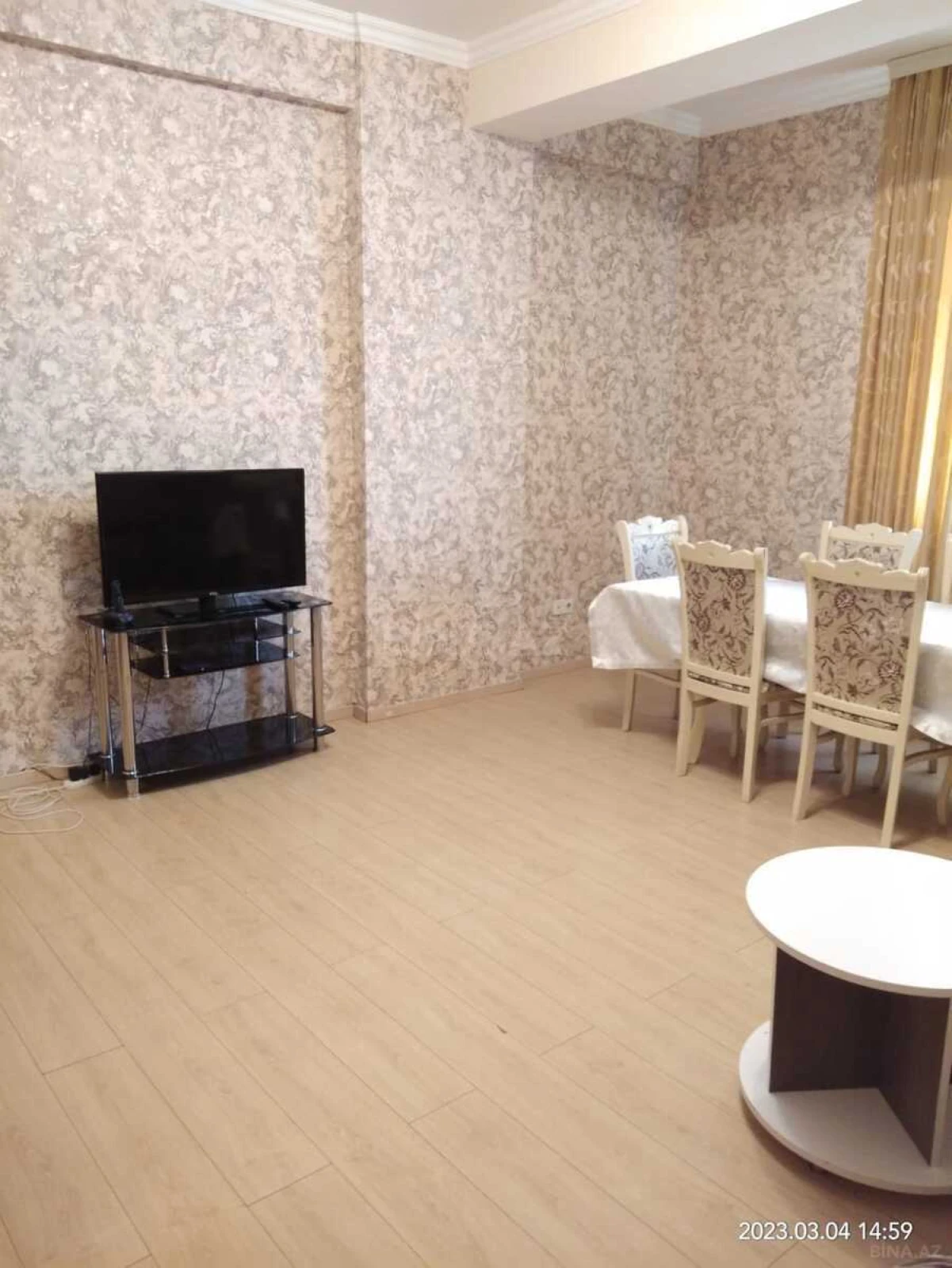 Kirayə verilir 4 otaqlı mənzil 150 m²