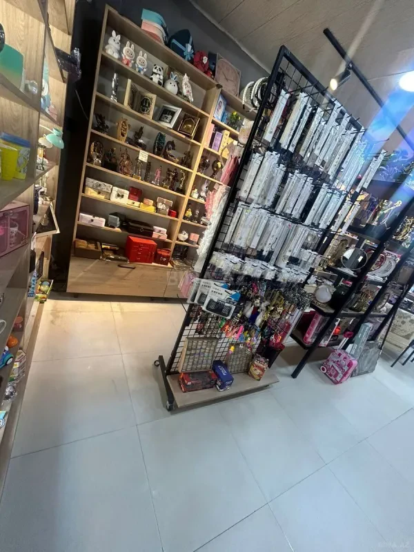 Satılır obyekt 60 m²