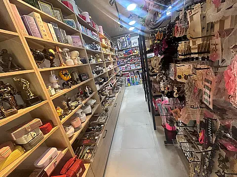 Satılır obyekt 60 m²