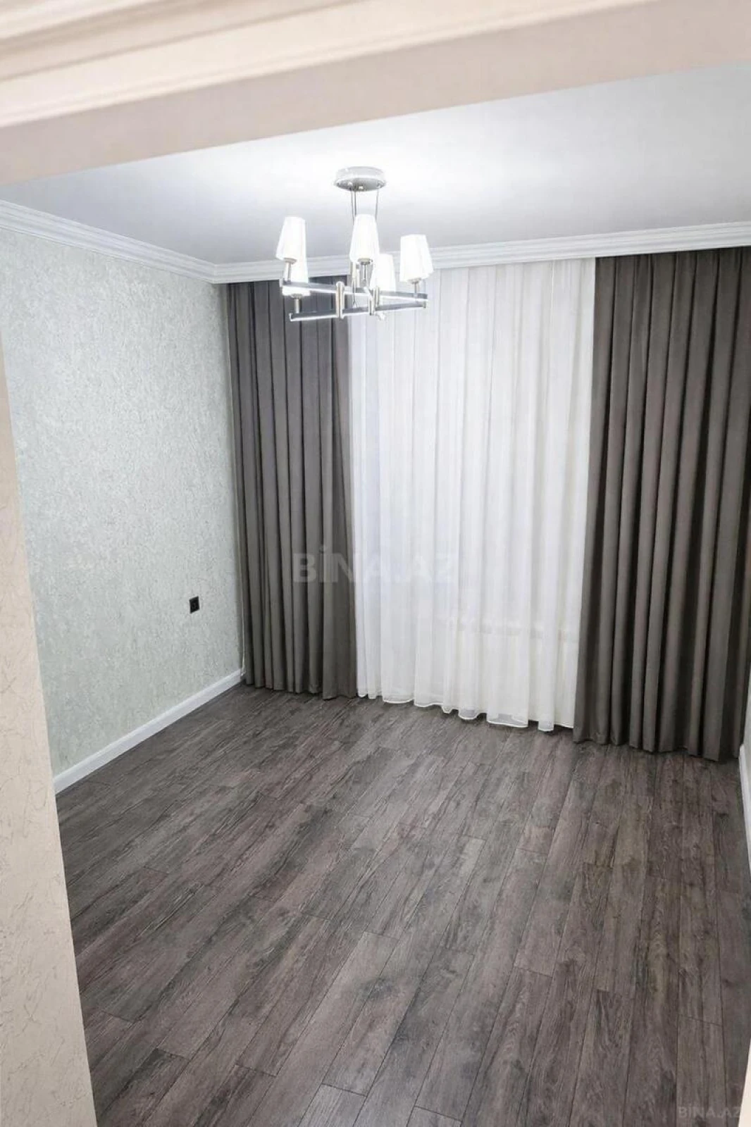 Satılır 2 otaqlı mənzil 70 m²