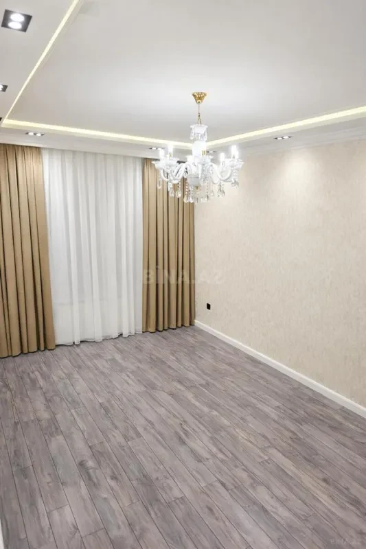 Satılır 2 otaqlı mənzil 70 m²