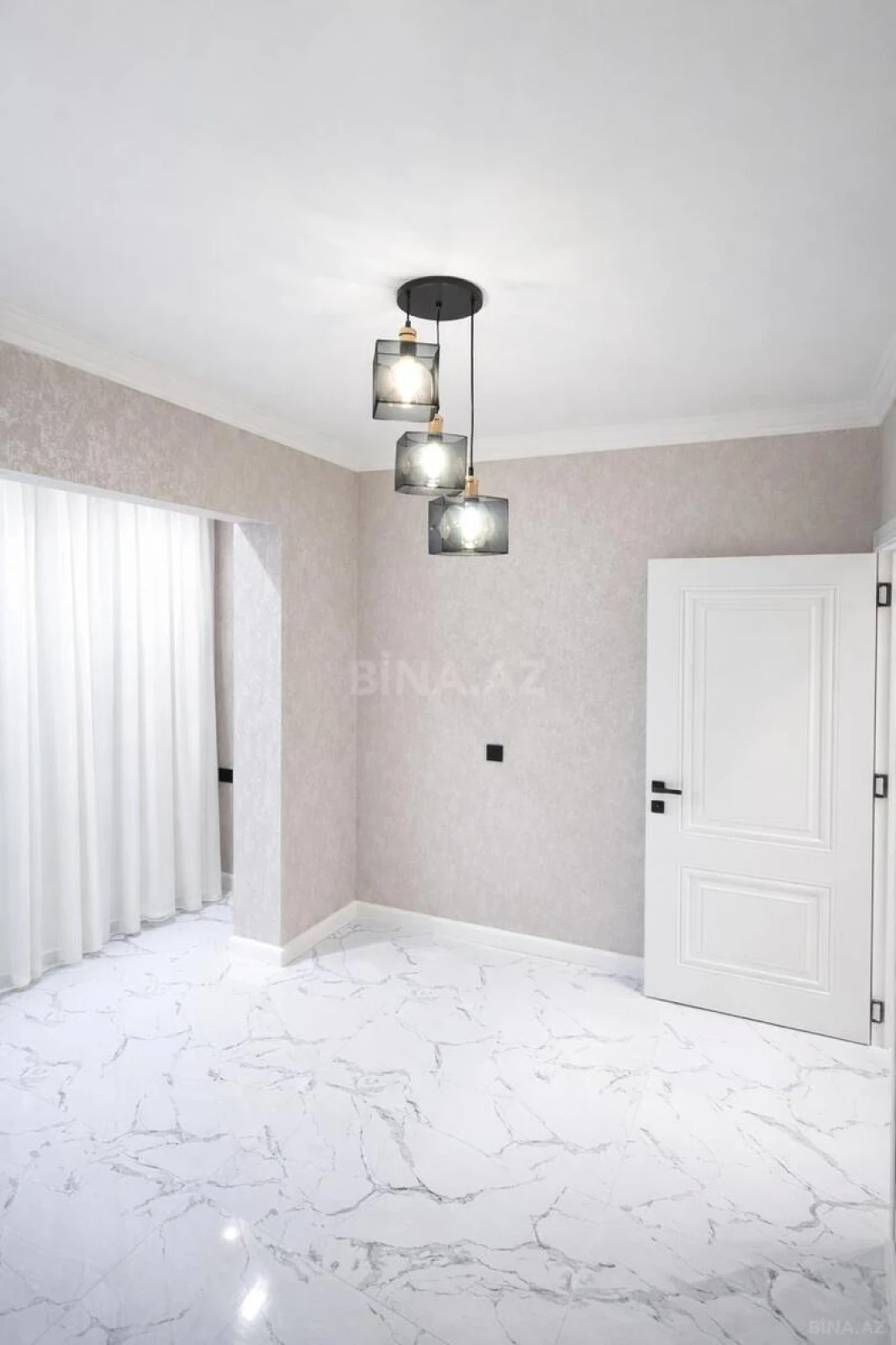 Satılır 2 otaqlı mənzil 70 m²