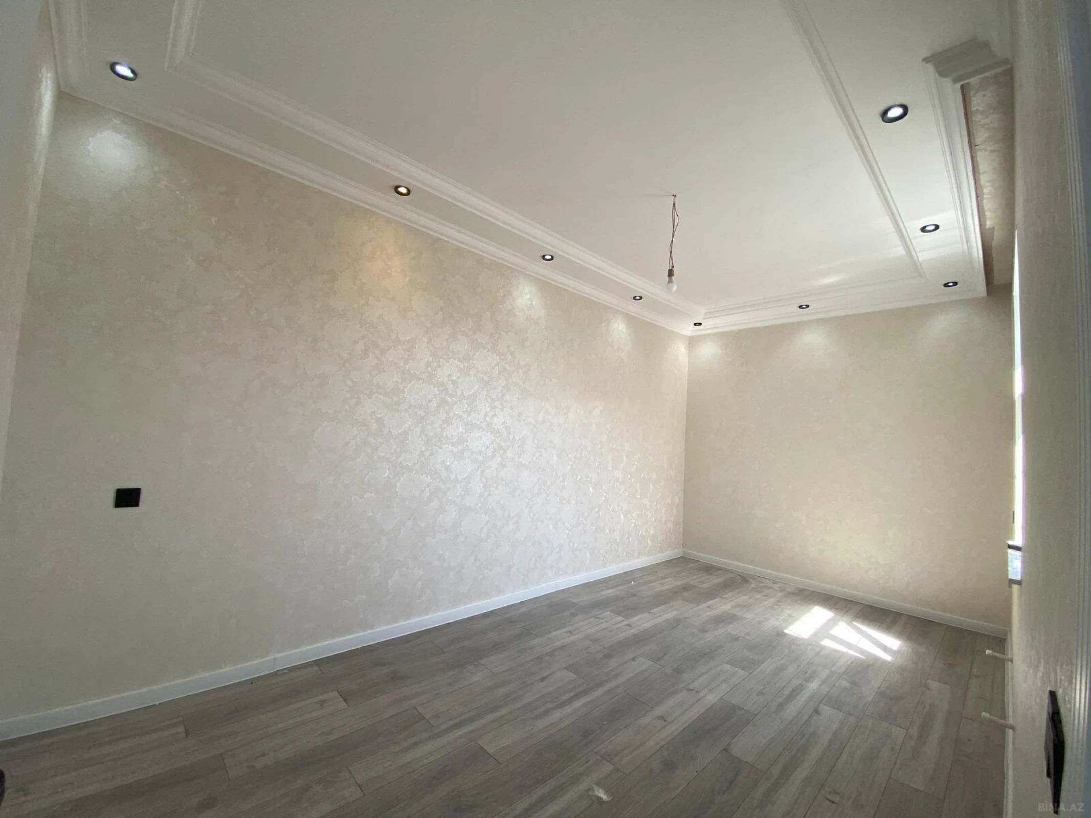 Satılır 4 otaqlı həyət evi 100 m²