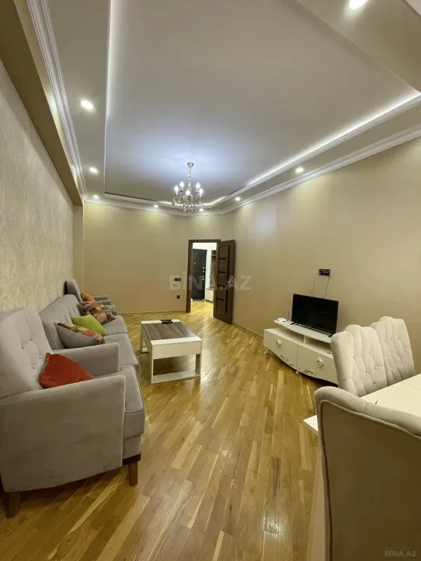 Kirayə verilir 2 otaqlı mənzil 65 m²