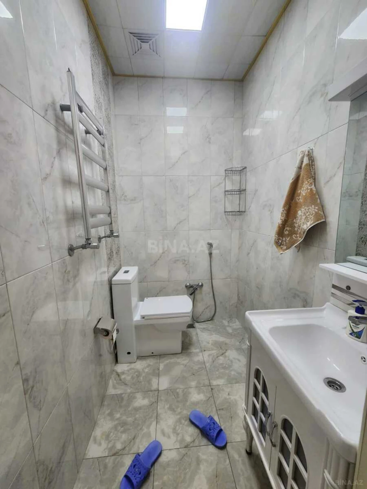 Kirayə verilir 3 otaqlı mənzil 120 m²