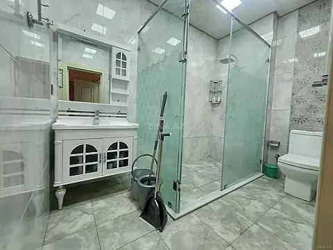 Kirayə verilir 3 otaqlı mənzil 120 m²