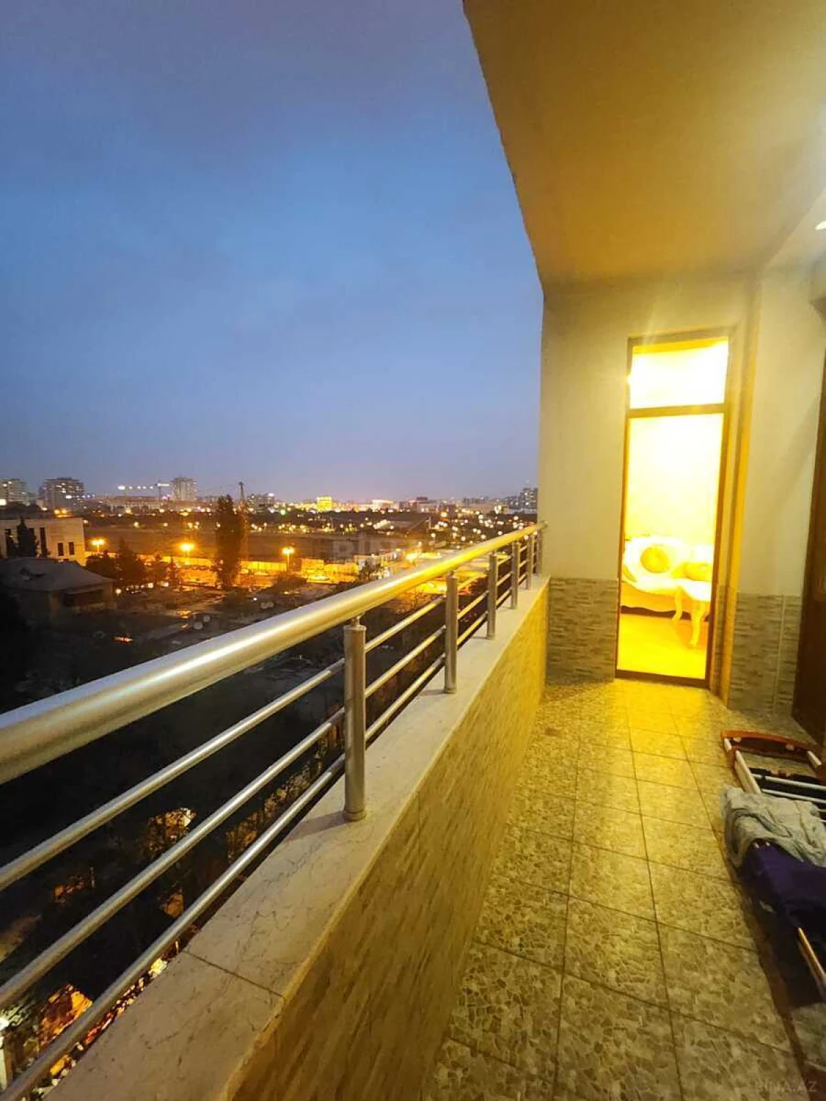 Kirayə verilir 3 otaqlı mənzil 120 m²