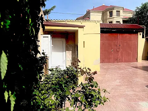 Satılır 3 otaqlı həyət evi 950 m²
