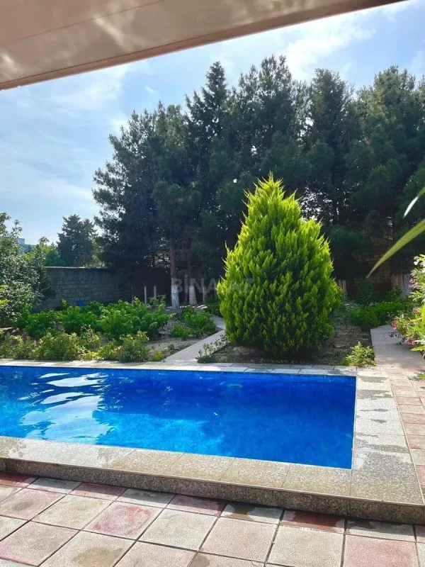 Satılır 3 otaqlı həyət evi 950 m²