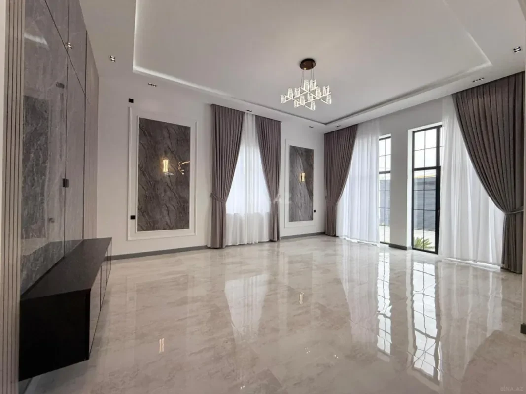 Satılır 4 otaqlı həyət evi 250 m²