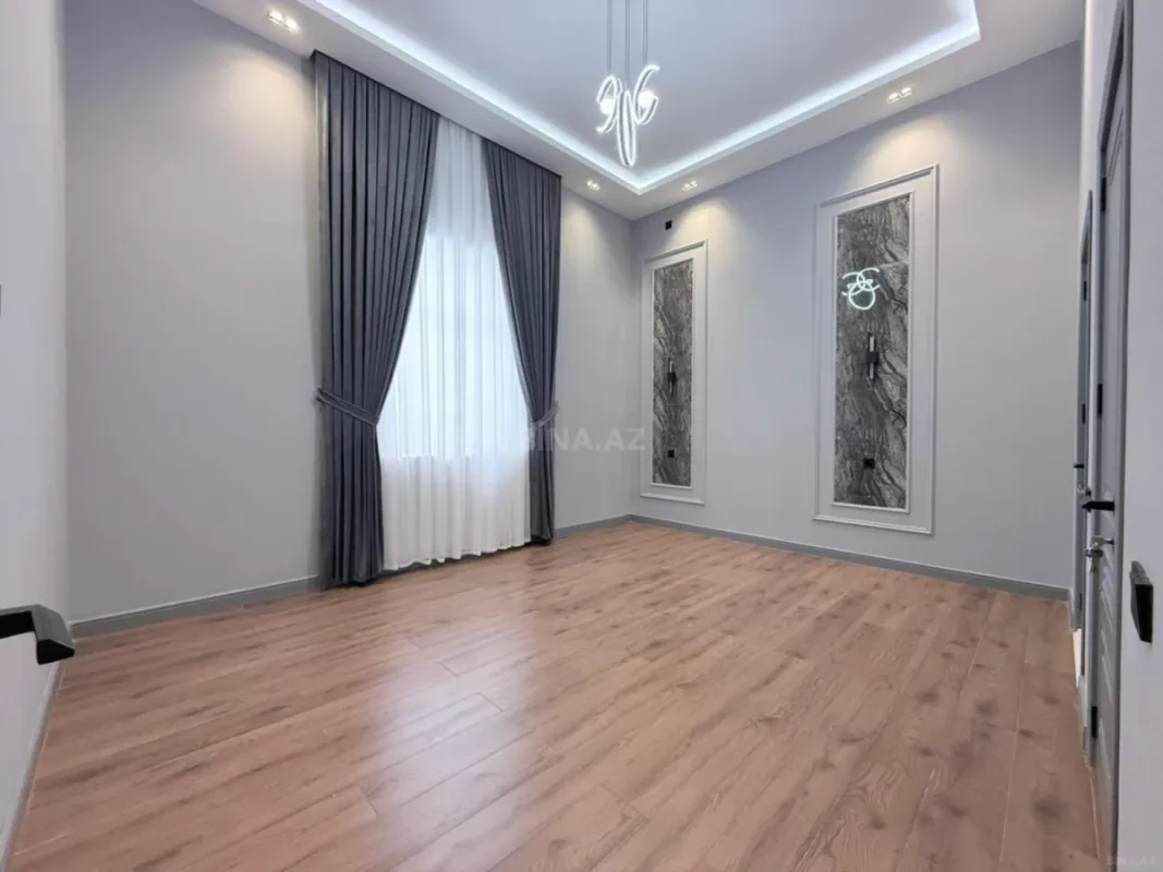 Satılır 4 otaqlı həyət evi 250 m²