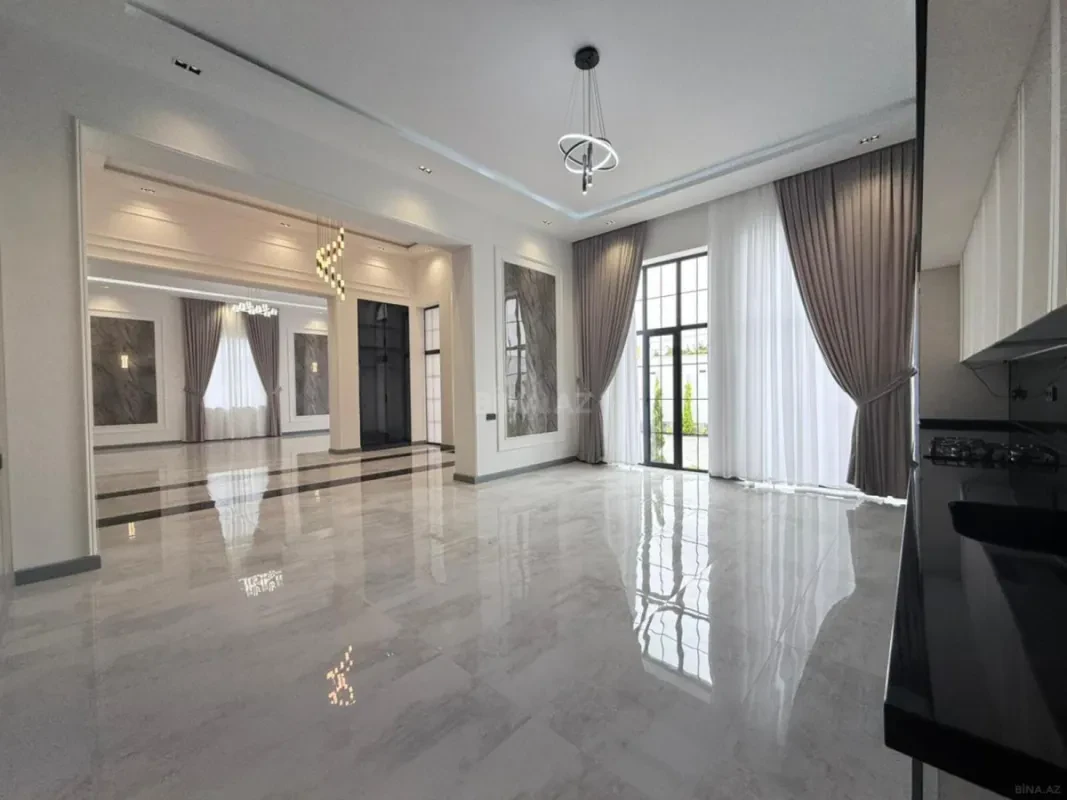Satılır 4 otaqlı həyət evi 250 m²