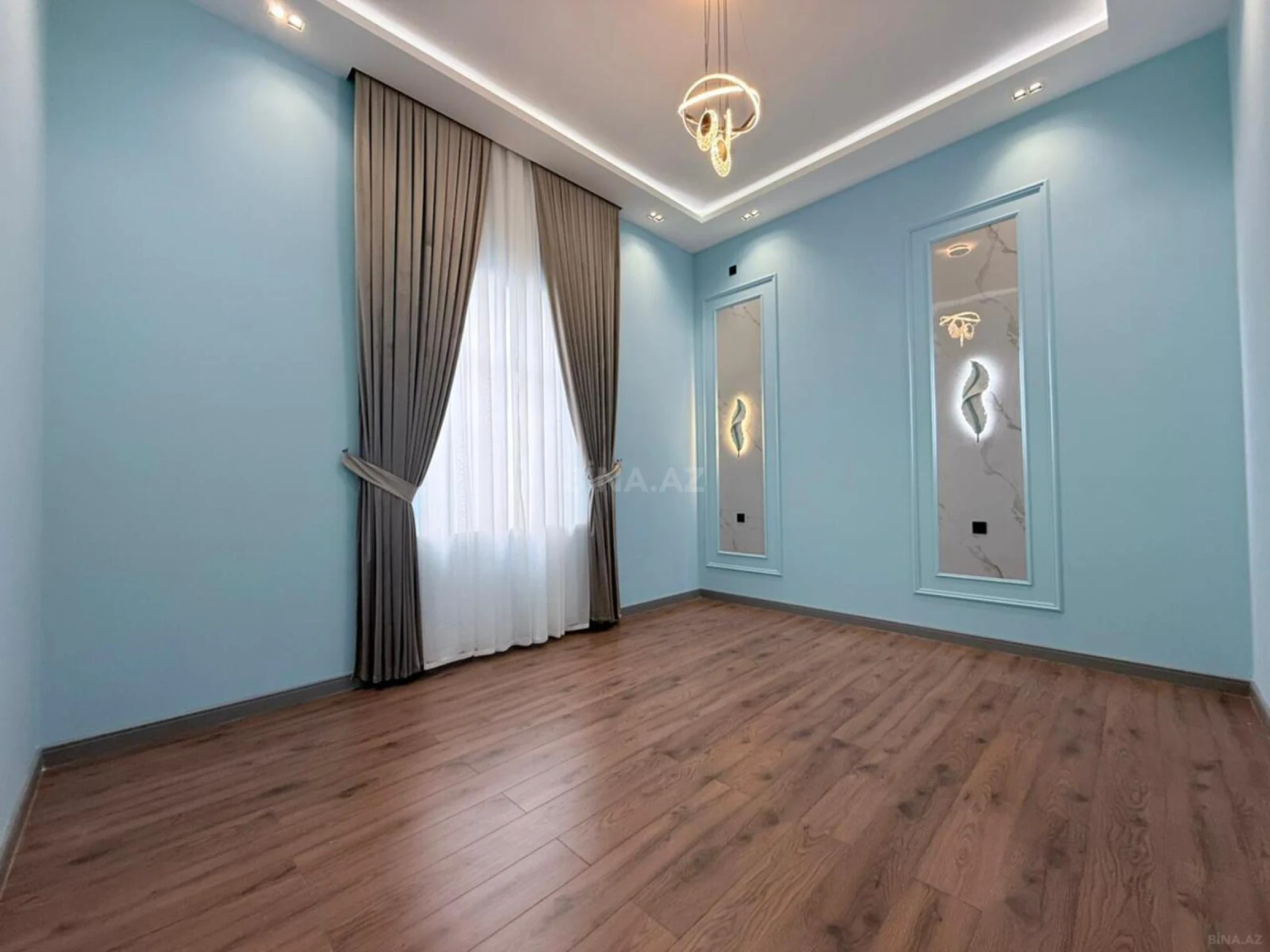 Satılır 4 otaqlı həyət evi 250 m²