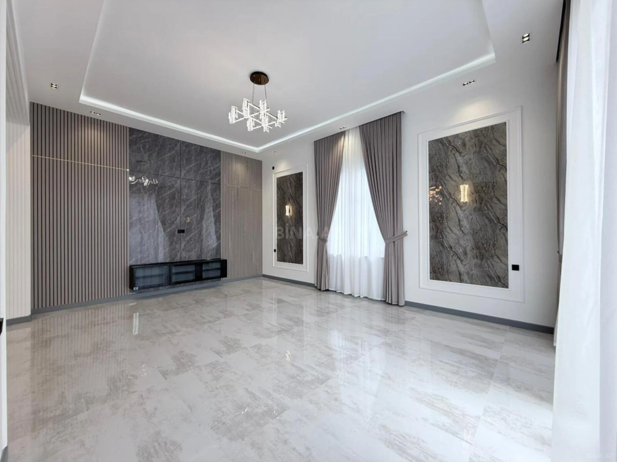Satılır 4 otaqlı həyət evi 250 m²