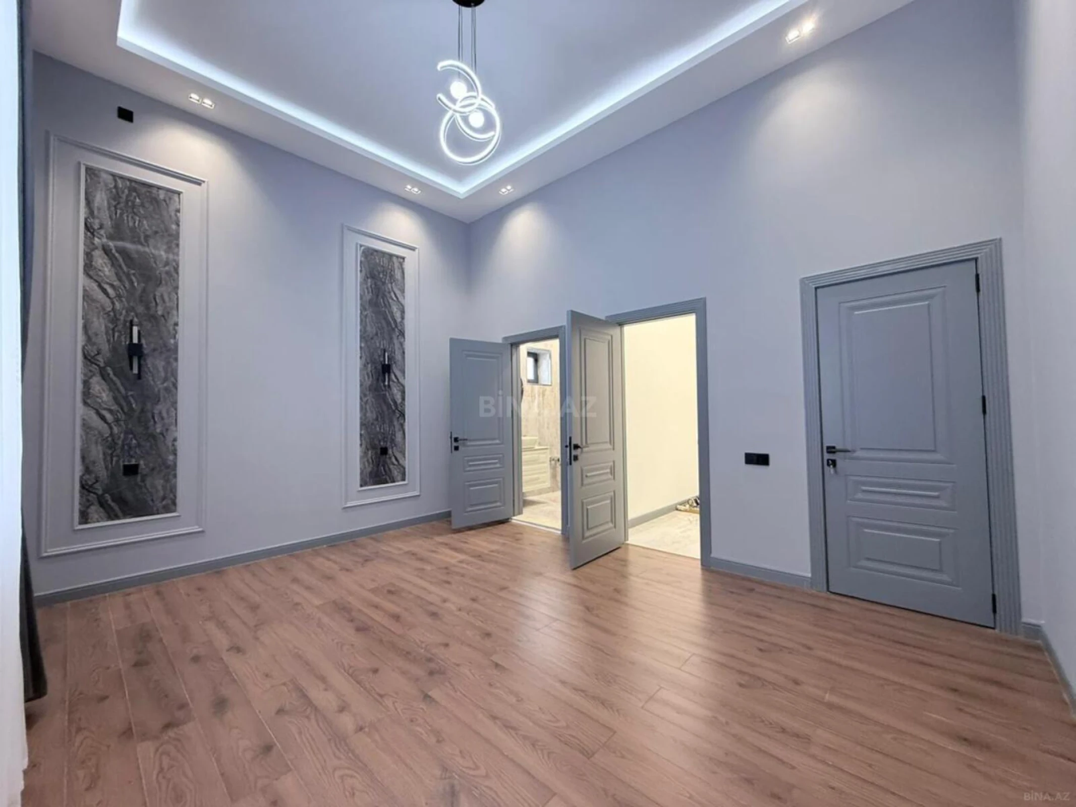 Satılır 4 otaqlı həyət evi 250 m²