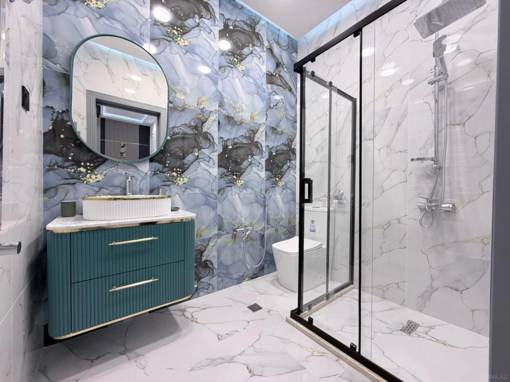 Satılır 4 otaqlı həyət evi 250 m²