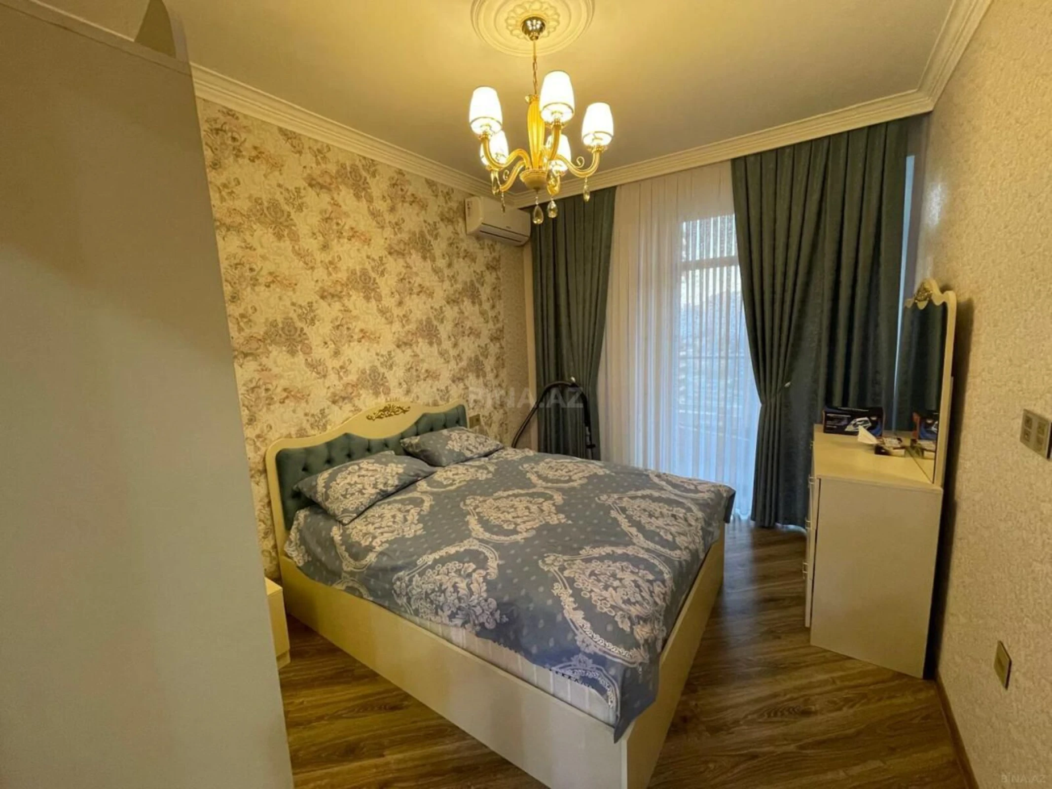 Kirayə verilir 2 otaqlı mənzil 75 m²