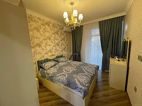 Kirayə verilir 2 otaqlı mənzil 75 m²