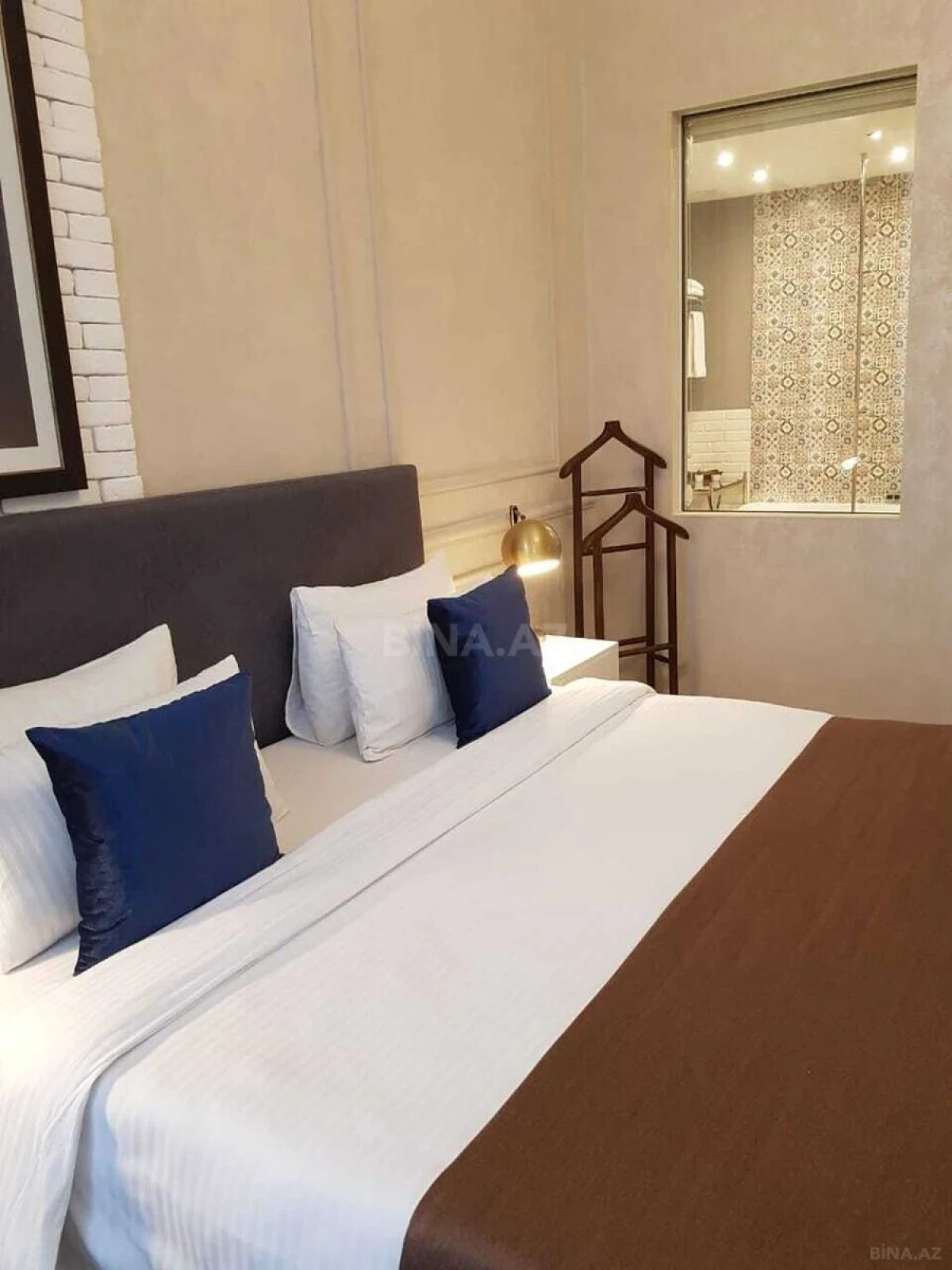 Satılır obyekt 1200 m²