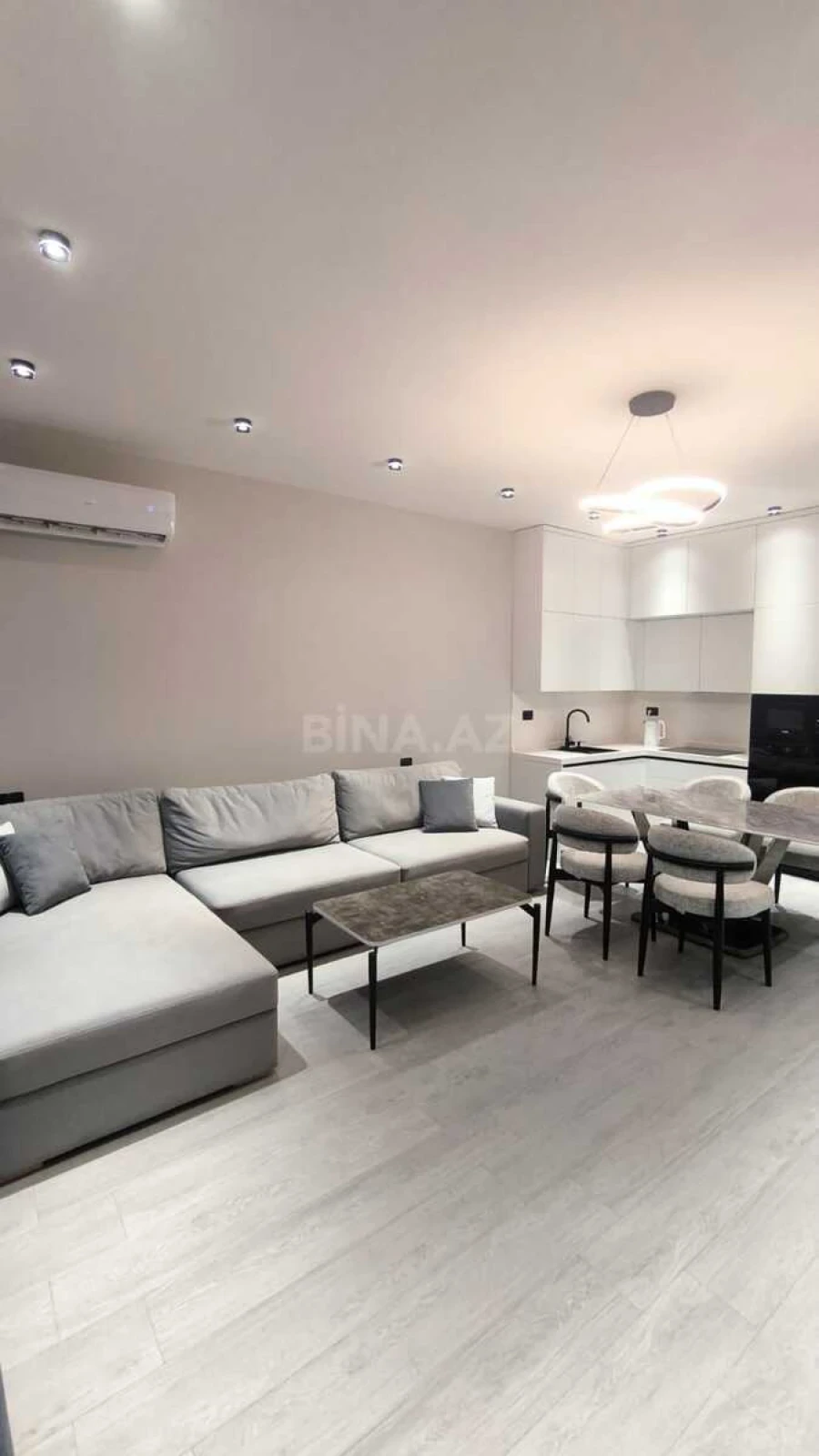 Satılır 3 otaqlı mənzil 95 m²