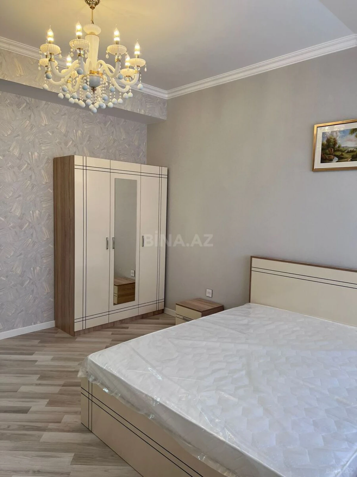 Kirayə verilir 3 otaqlı mənzil 110 m²