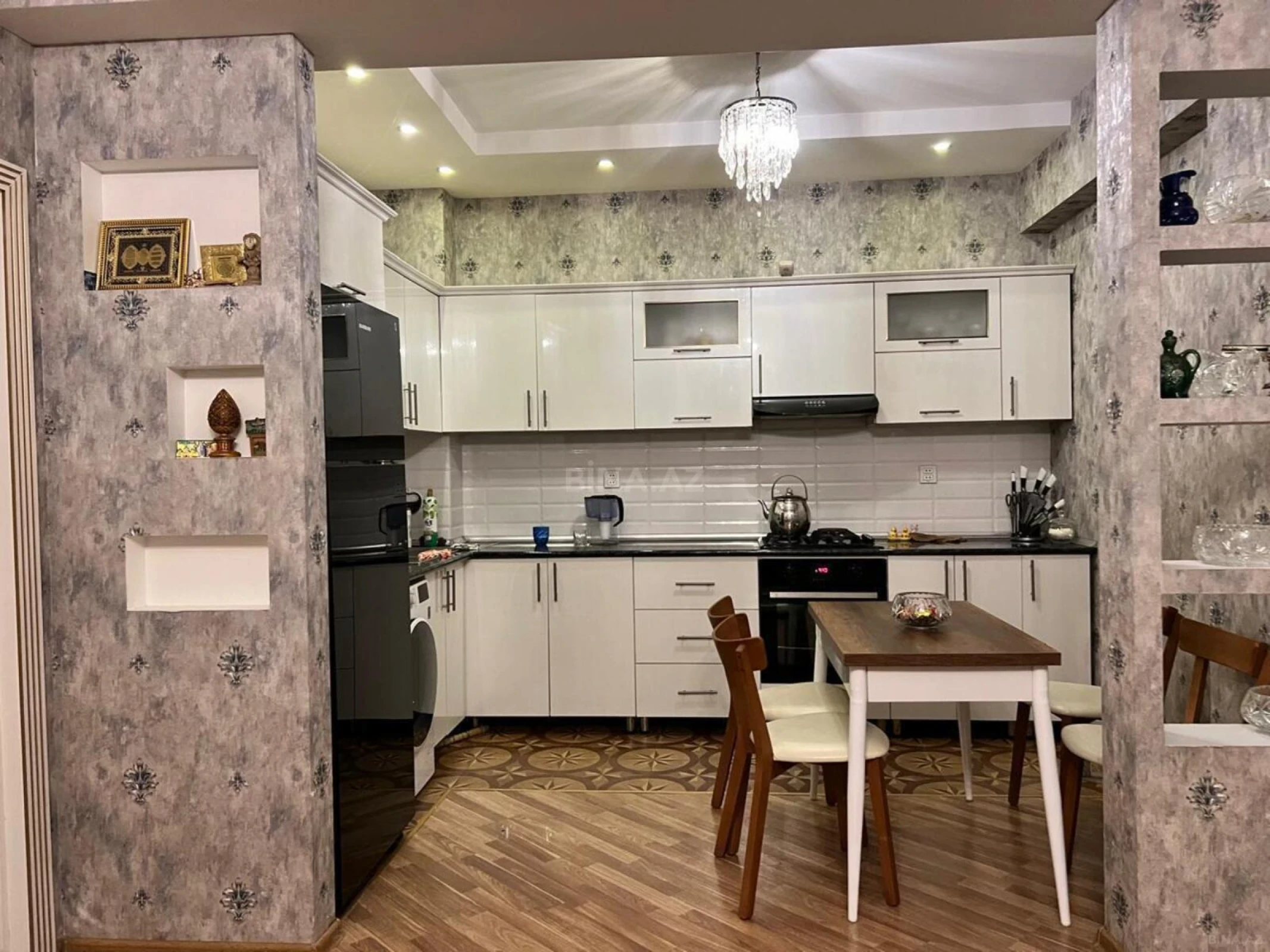 Satılır 3 otaqlı mənzil 100 m²