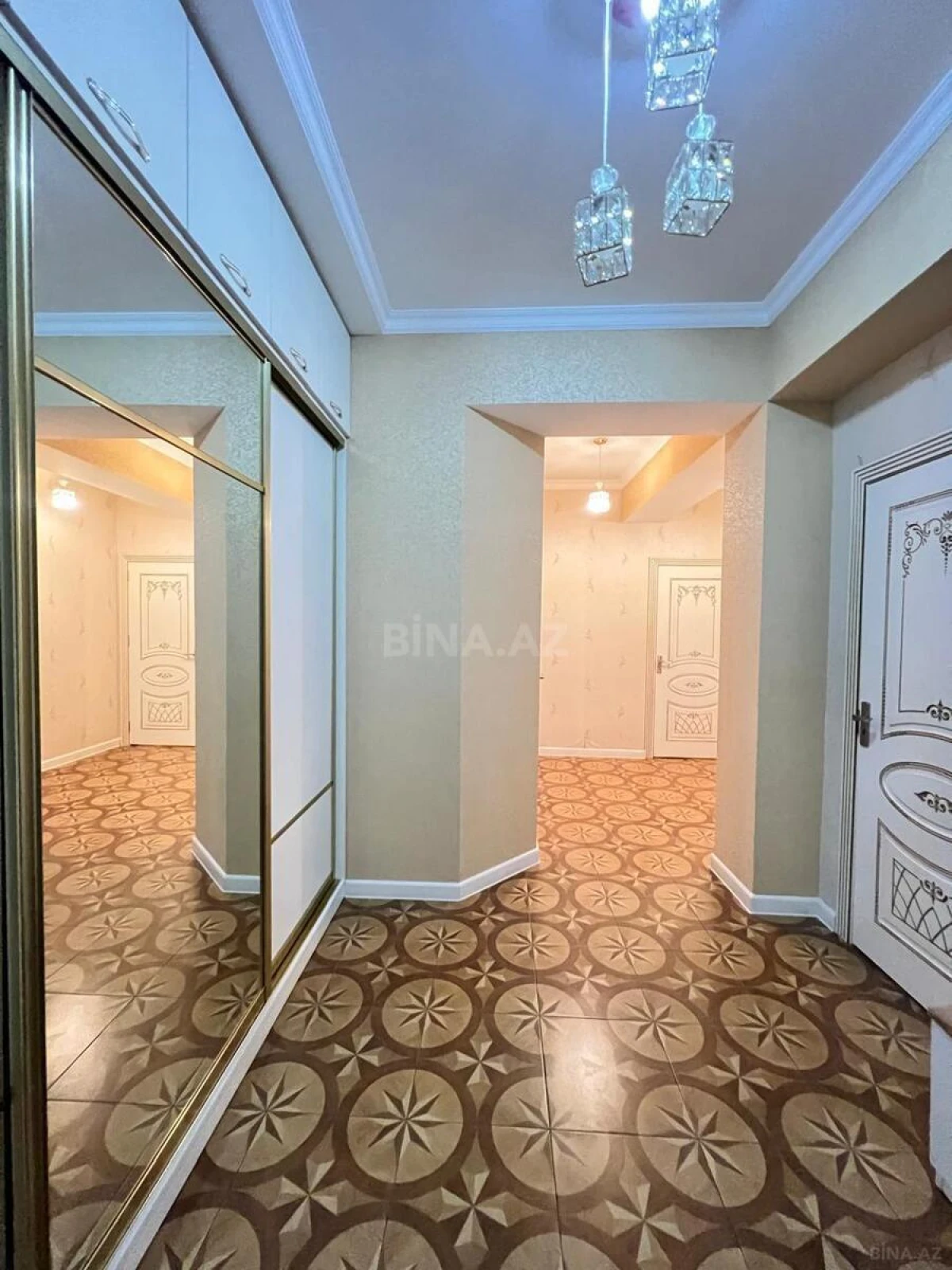 Satılır 3 otaqlı mənzil 100 m²