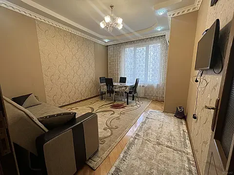 Kirayə verilir 2 otaqlı mənzil 65 m²