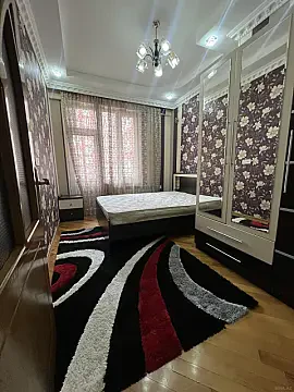 Kirayə verilir 2 otaqlı mənzil 65 m²