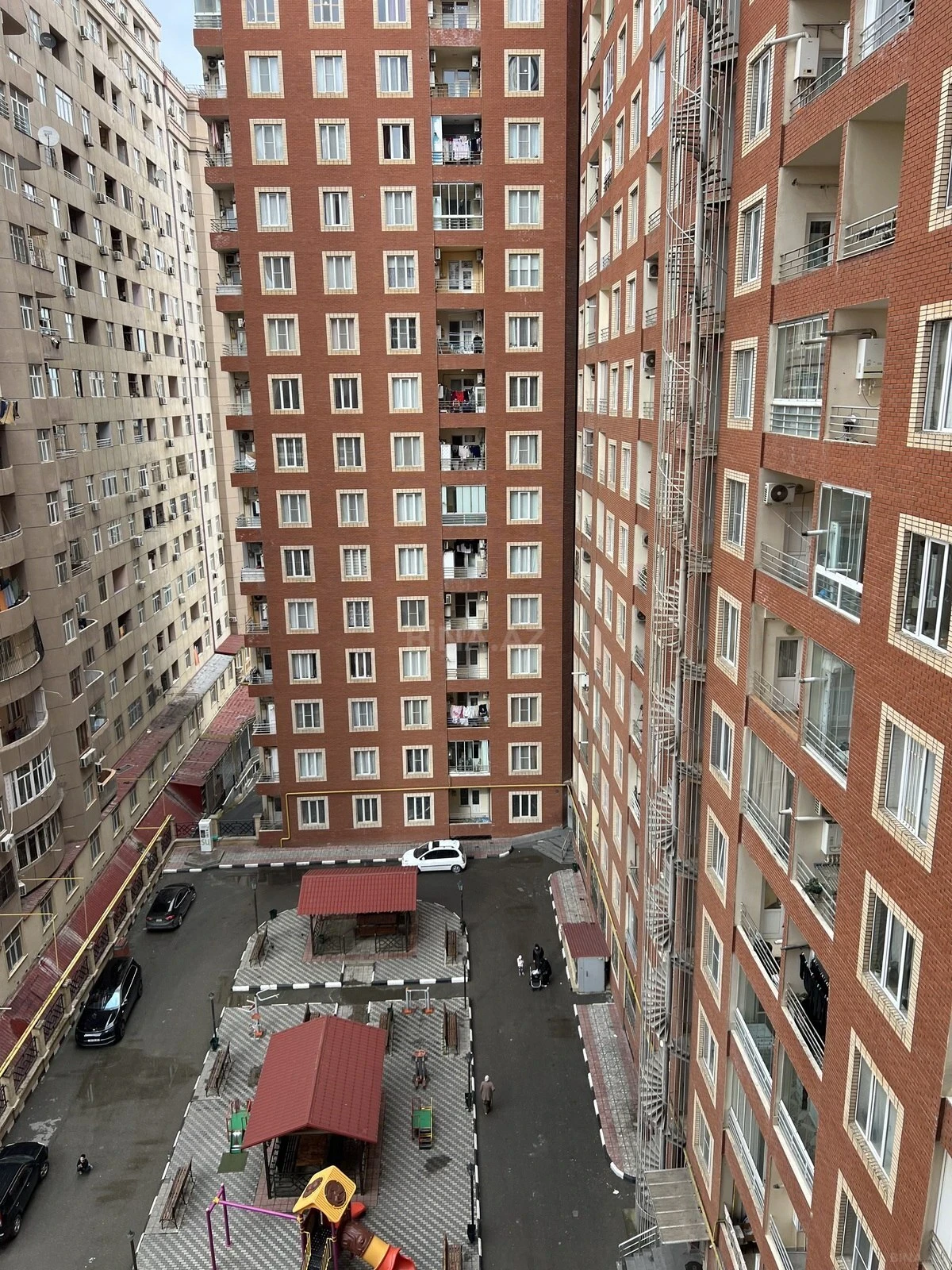 Kirayə verilir 2 otaqlı mənzil 65 m²