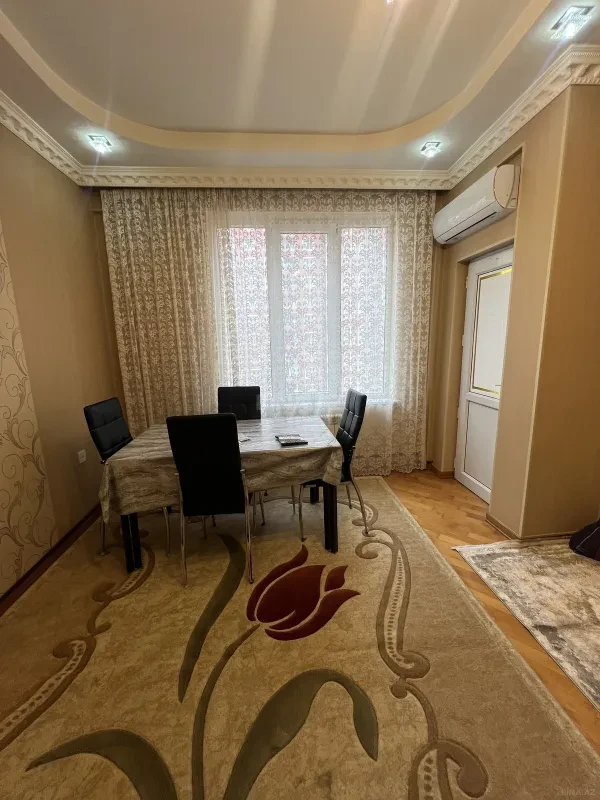 Kirayə verilir 2 otaqlı mənzil 65 m²