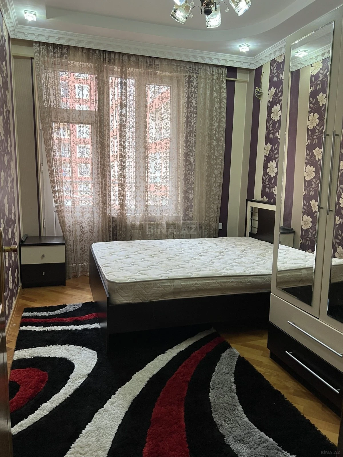 Kirayə verilir 2 otaqlı mənzil 65 m²