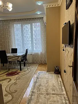 Kirayə verilir 2 otaqlı mənzil 65 m²