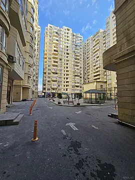 Satılır 3 otaqlı mənzil 100 m² — Bakı 3 otaq 100.00 m²