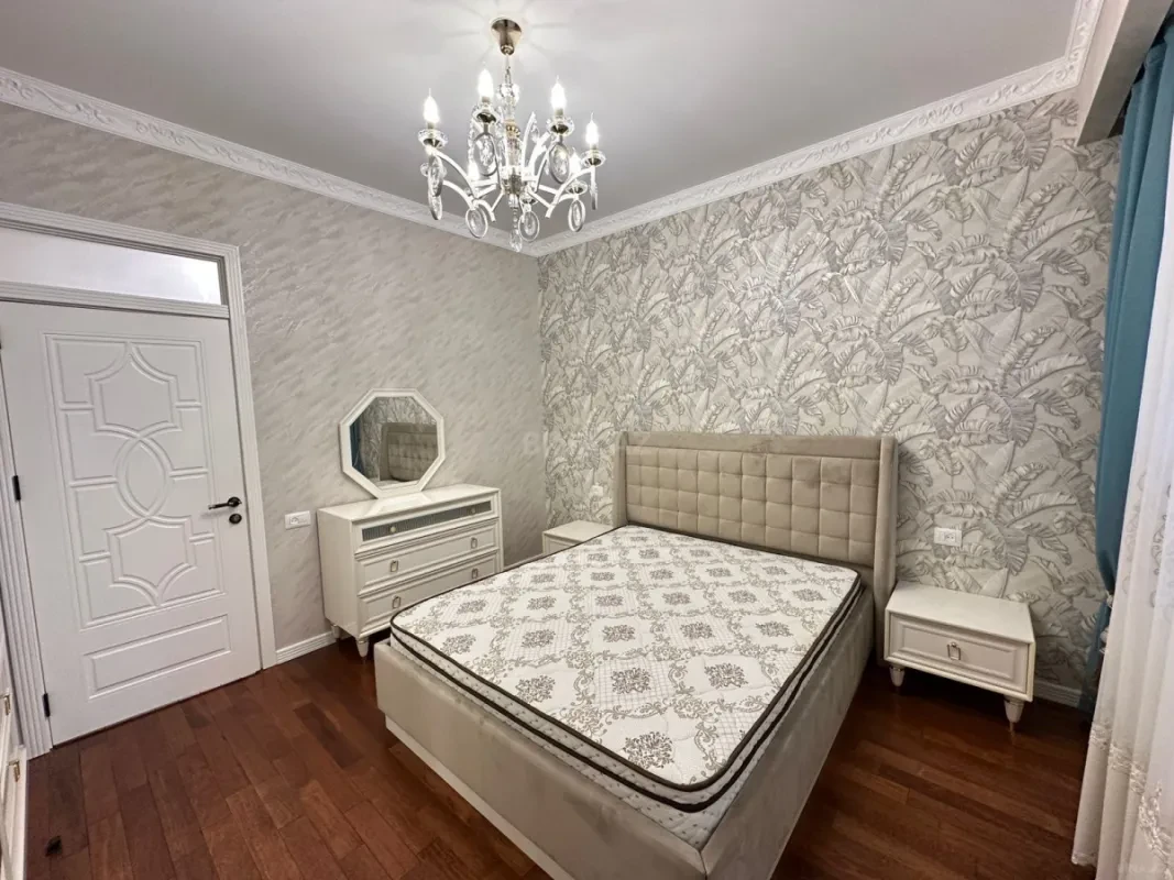 Satılır 3 otaqlı mənzil 120 m²