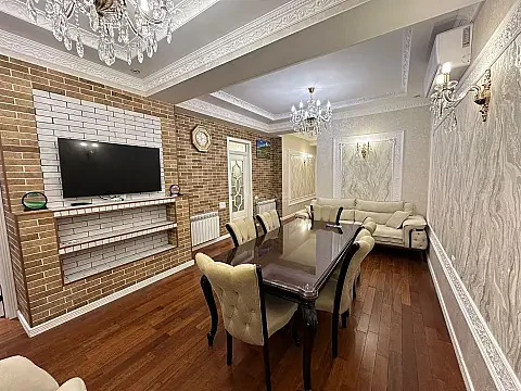 Satılır 3 otaqlı mənzil 120 m² — Bakı 3 otaq 120.00 m²