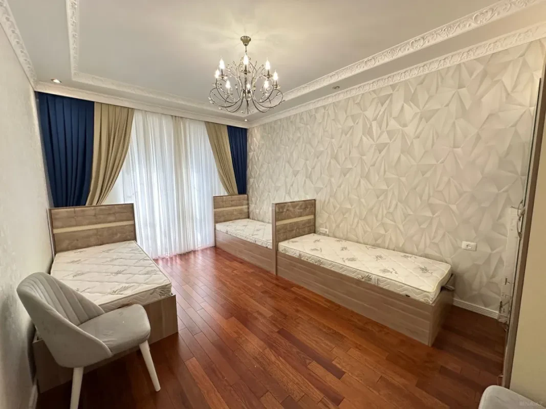 Satılır 3 otaqlı mənzil 120 m²