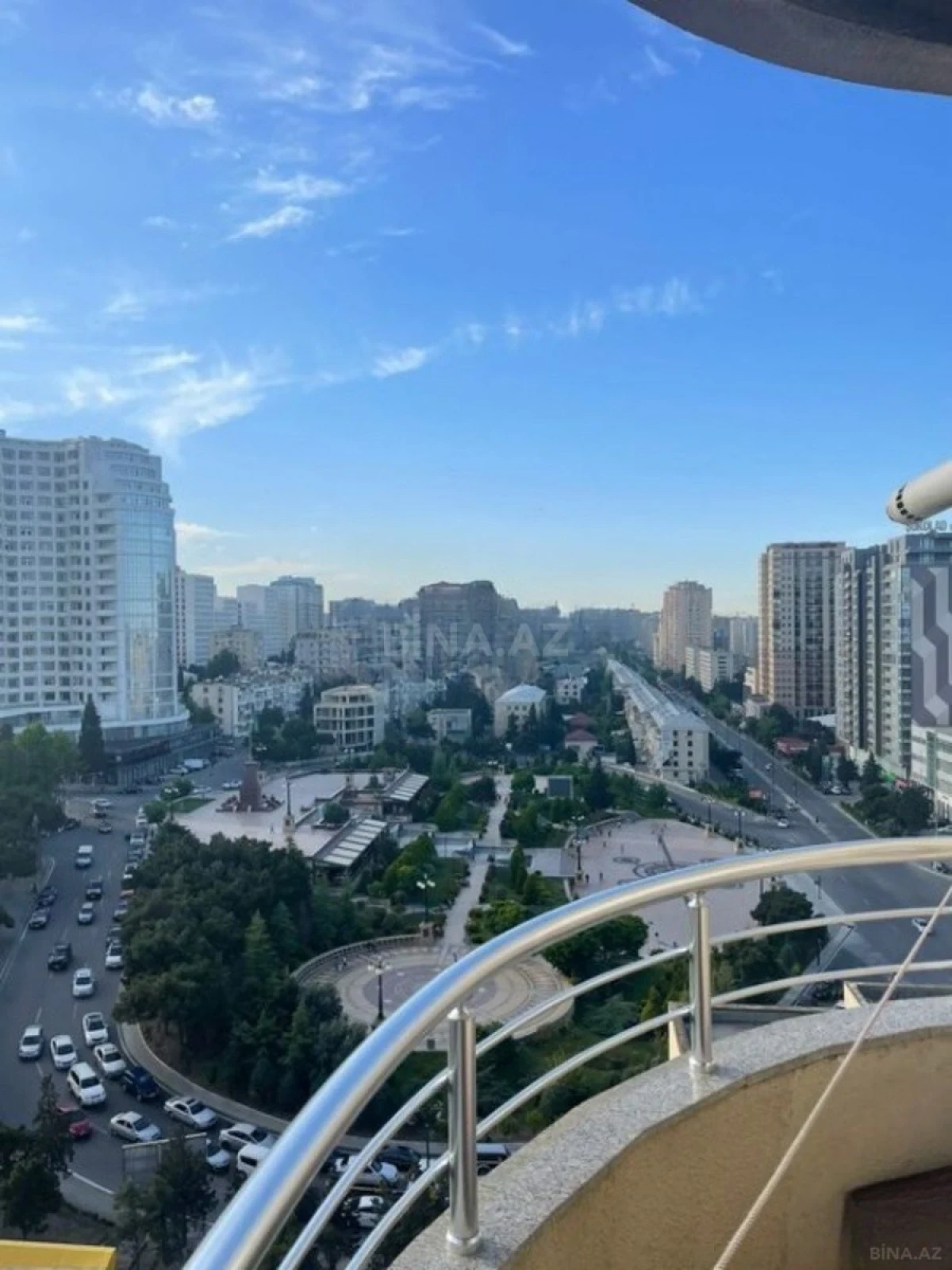 Kirayə verilir 3 otaqlı mənzil 147 m²